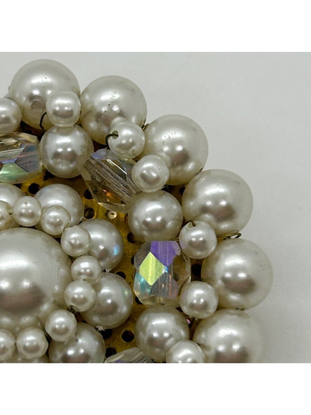 Vintage Faux Pearl Brooch Aurora Borealis Crystals Wreath Cluster 1950s Japan - Picture 12 of 13